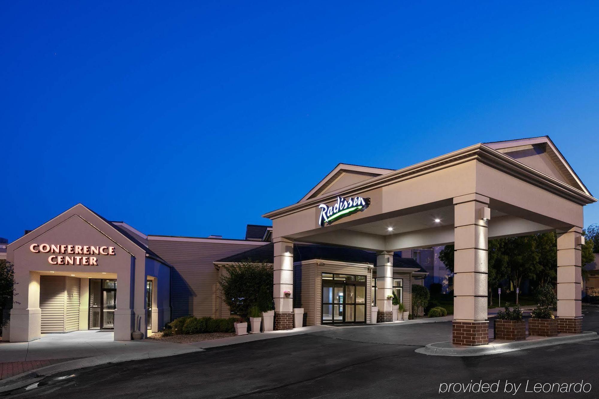 Holiday Inn Coralville - Iowa City By Ihg Exterior photo