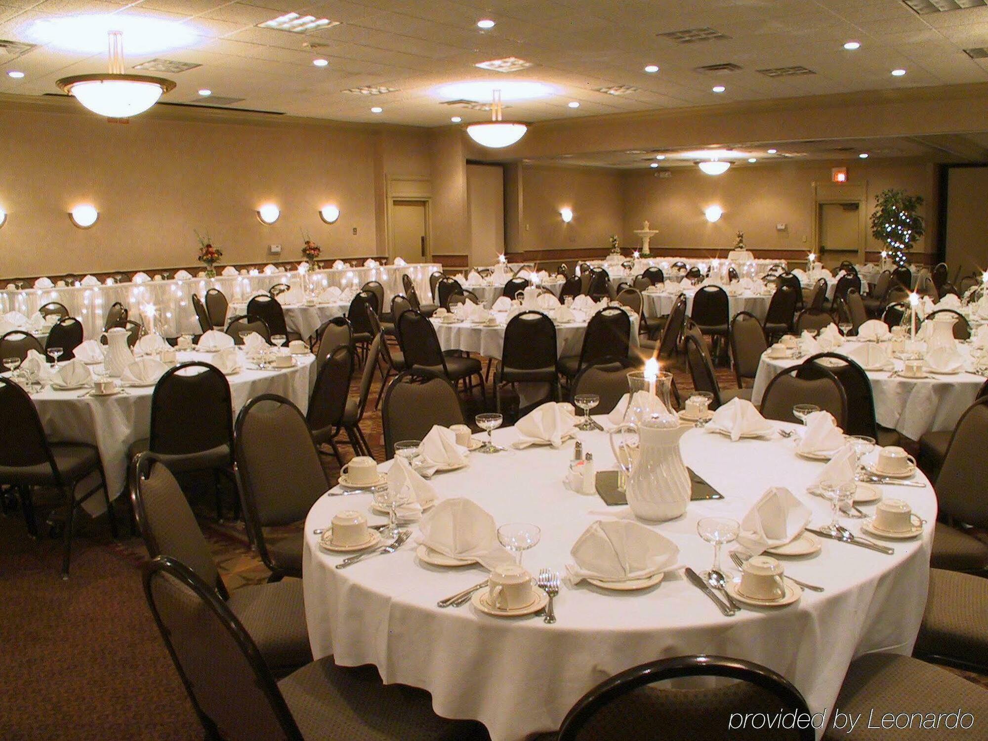 Holiday Inn Coralville - Iowa City By Ihg Restaurant photo
